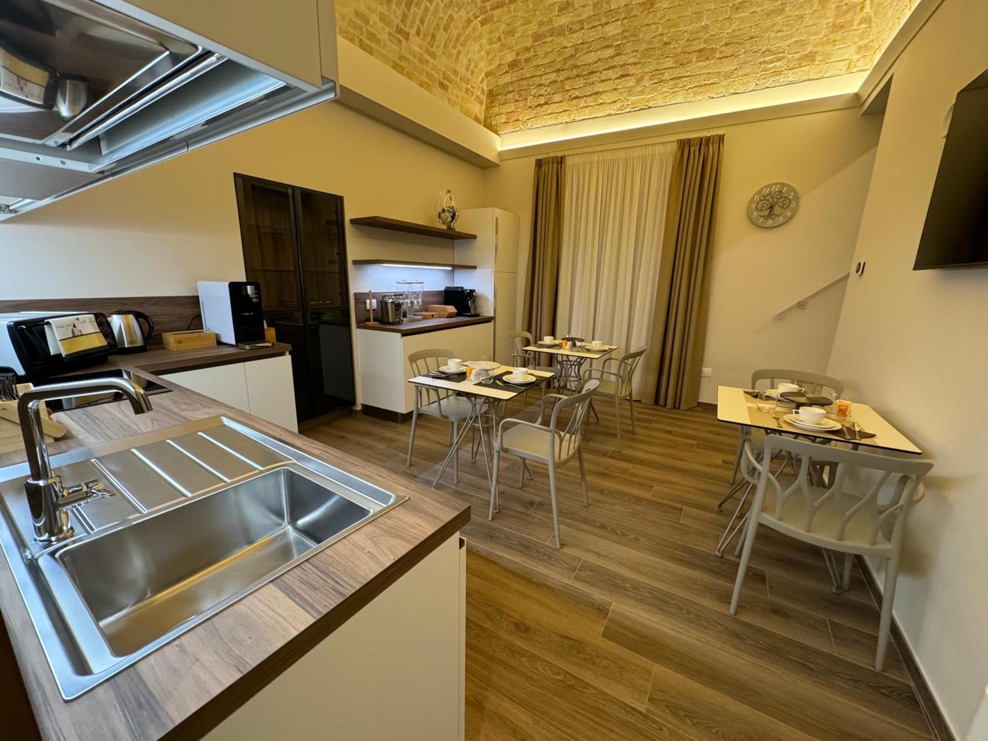 B&B Palazzo Croghan Torremaggiore Exterior photo